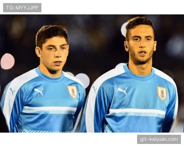 努涅斯与卡瓦尼的跑位智慧与终结效率差异解析